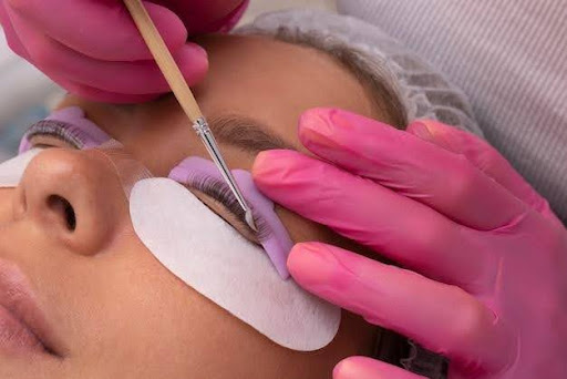 Permanent makeup for eyelashes